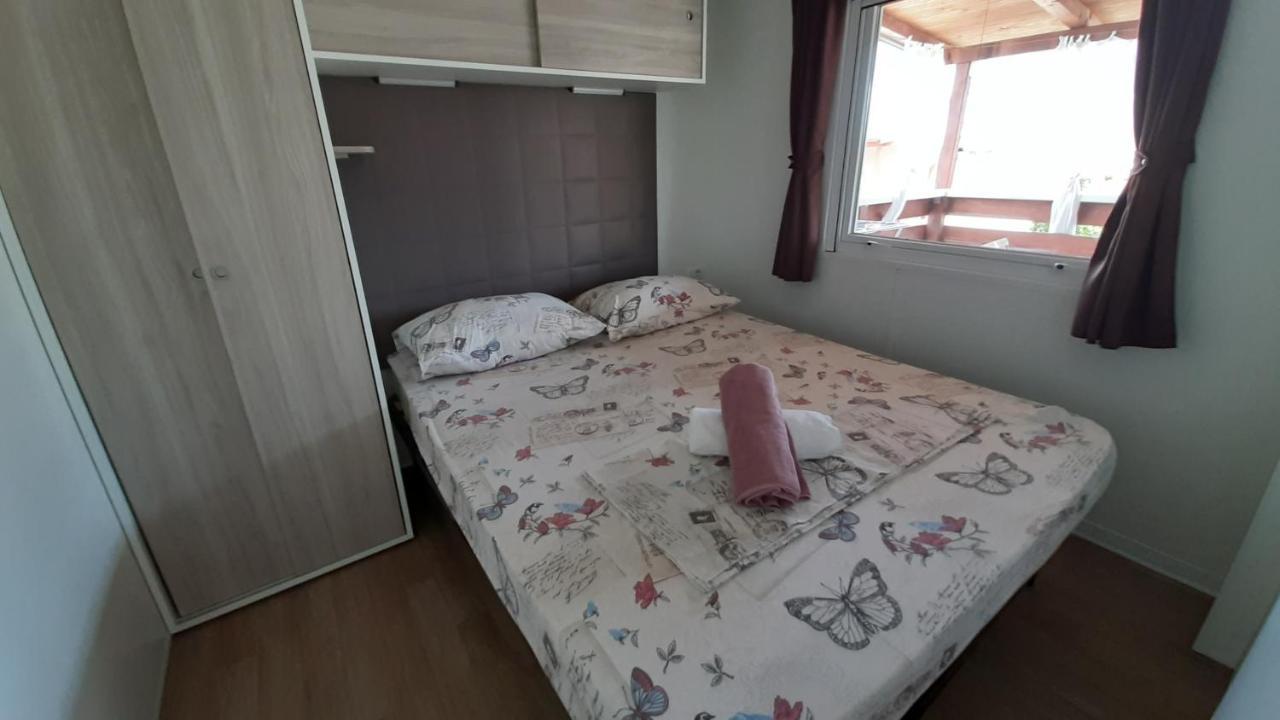 Mobile Homes Kamp Maslina, Biograd Na Moru Ngoại thất bức ảnh