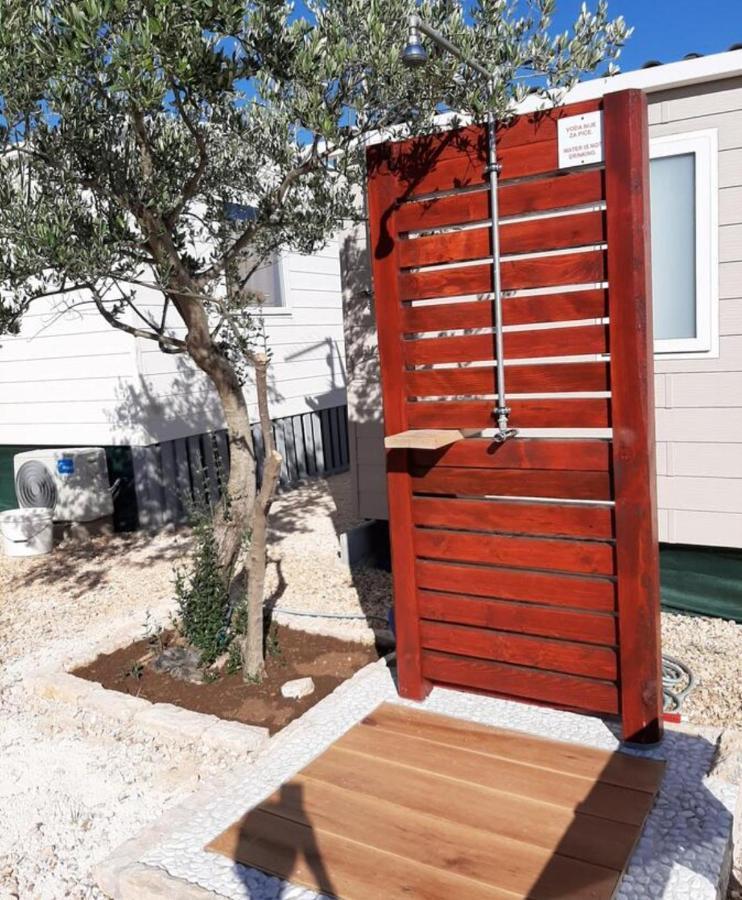 Mobile Homes Kamp Maslina, Biograd Na Moru Ngoại thất bức ảnh