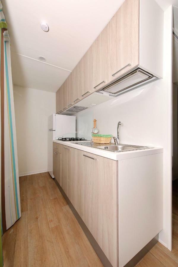 Mobile Homes Kamp Maslina, Biograd Na Moru Ngoại thất bức ảnh